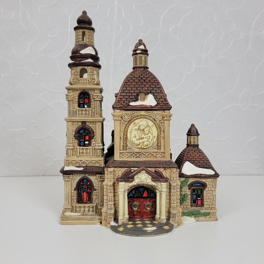 Santa's Workbench Classic Porcelain Lighted House St Mary's Cathedral 479-3998